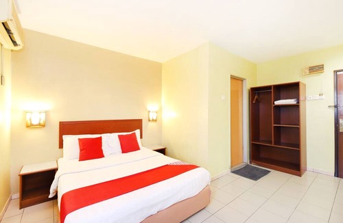 Klang Hotel | Super OYO 447 Comfort Hotel Meru