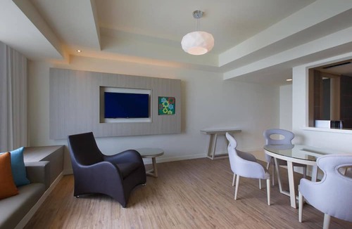 Tanjung Bungah Hotel | Mercure Penang Beach