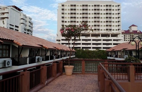 Taman Tanjung Hotel | Wonderland Private Chalet Port Dickson