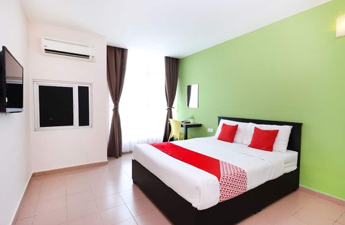 Bahau Hotel | OYO 816 Hotel De Kiara