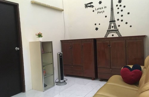Teluk Kumbar House | Relaxing Seaside Bayan Homestay