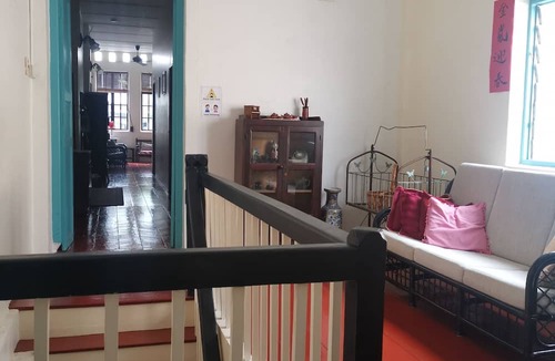 Larut Hostel | Sojourn Beds & Cafe - Hostel