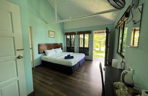 Tioman Island Hotel | 1511 Coconut Grove