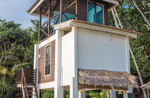 Tioman Island Hotel | 1511 Coconut Grove