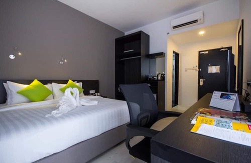 Kampung Kuala Pari Hotel | Manhattan Hotel Ipoh