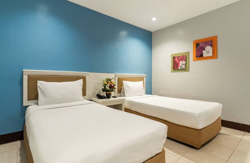 Bacolod Hotel | Ecotel by L'Fisher