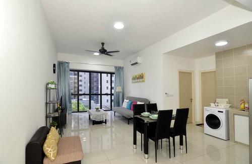 Petaling Jaya Hotel | HappyHomeStay Icon City PJ Sunway Subang