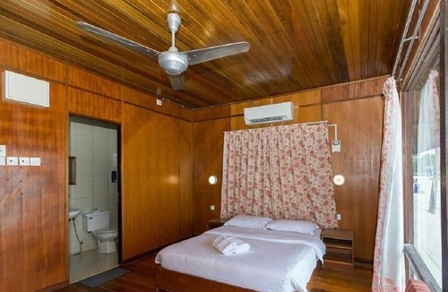 Lubok Buaya Cottage | Seaview Chalet #3 Beachfront Cenang Beach
