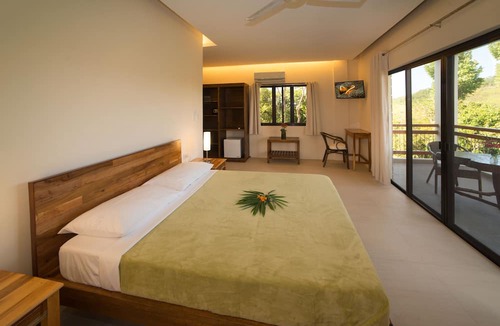 Coron Hotel | The Riverhouse