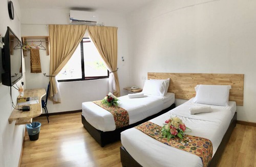Kampung Telaga Batin Hotel | AM Transit Inn Kuala Terengganu