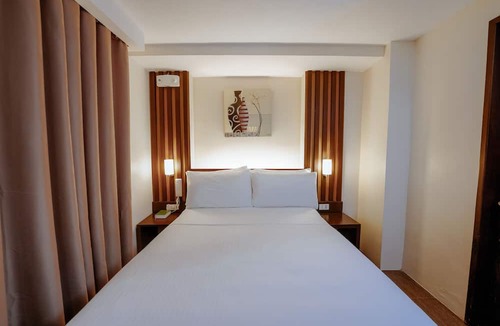 Legazpi Hotel | Emerald Boutique Hotel
