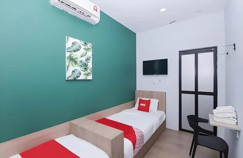 Sepang Hotel | Hotel O Green Home Hotel
