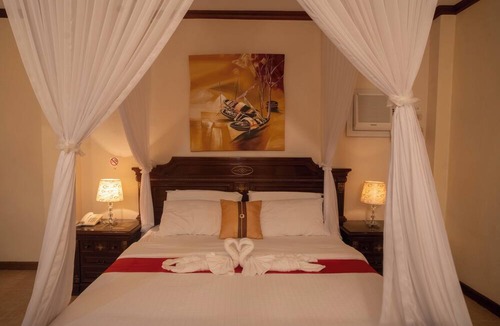 Santa Fe Hotel | Ogtong Cave Resort