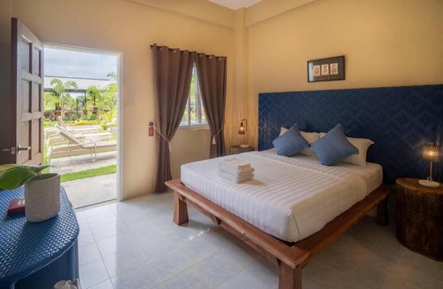 Totolan Hotel | BAYVIEW GARDEN RESORT