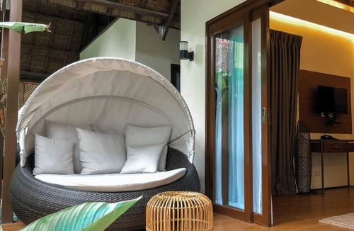 Catangnan Resort | Jungle Nest Resort