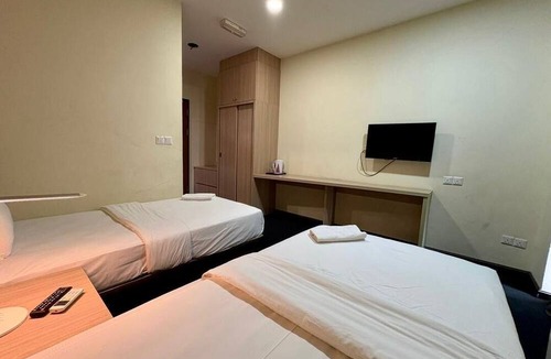 Bintulu Hotel | OYO 91290 Cozitel