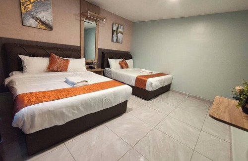 Bandar Saujana Putra Hotel | Hotel Mawar Inn