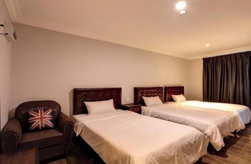 Kampung Chamang Hotel | Hotel Kristal
