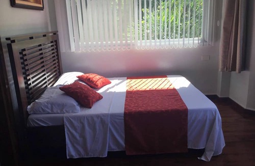 Mambajao House | Room-camiguin Lanzones Resort Queen Delu
