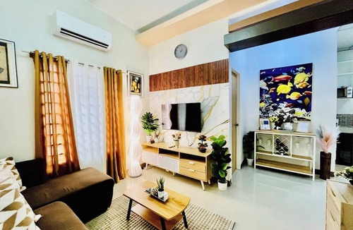 General Santos House | Bloomstone 2BR Family Suite in Gensan