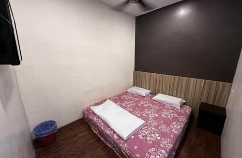 Bukit Bakri Hotel | OYO 91242 Muar Golden Horse Hotel