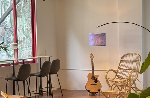 Chinatown Hotel | Traveller Ark Hotel & Bunks