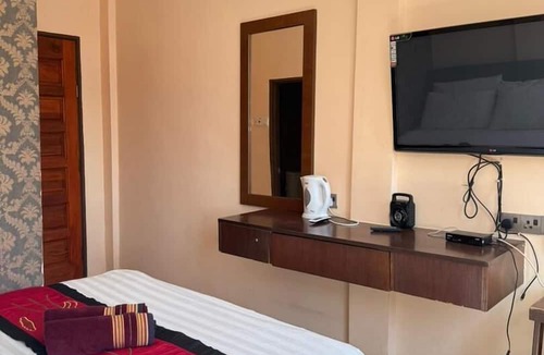 Pantai Tengah Hotel | Tomato Motel