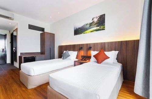Larut Hotel | Flemington Hotel
