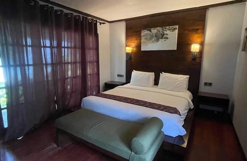 Pulau Perhentian Besar Resort | Perhentian Resort Island PIR - BlueStar