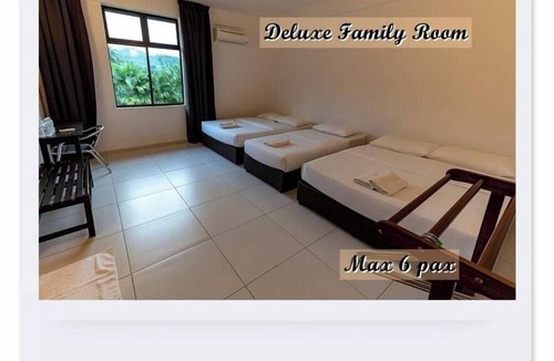 Sungai Lembing Hotel | Riverside Palm Inn