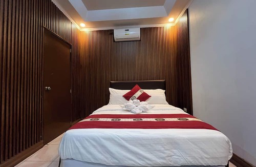 Malabanias Hotel | Rossa Hotel Clark near Airport
