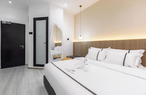 Downtown George Town Hotel | Edenwood Hotel