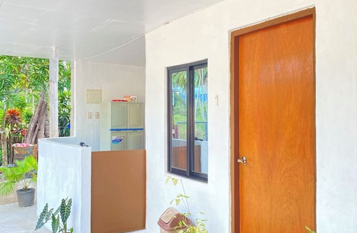 El Nido House | Jasmine's Inn at Bucana Beach