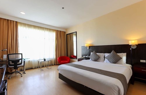 Santa Rosa Hotel | Paseo Premiere Hotel