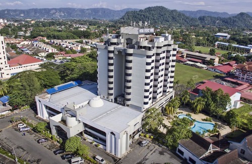 Kampung Guar Syed Alwi Hotel | The Putra Regency Hotel