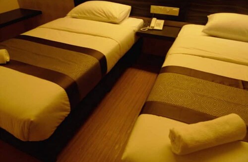 Taman Mount Austin Hotel | Hotel Austin Paradise - Mount Austin