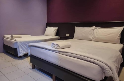 Bandar Baru Salak Tinggi Hotel | OYO 91185 Dancenter Sepang