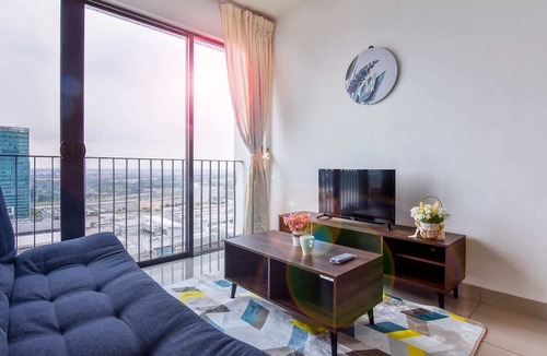 Shah Alam Apartment | Lovely Studio Trefoil Near Setia City Mall & Sccc