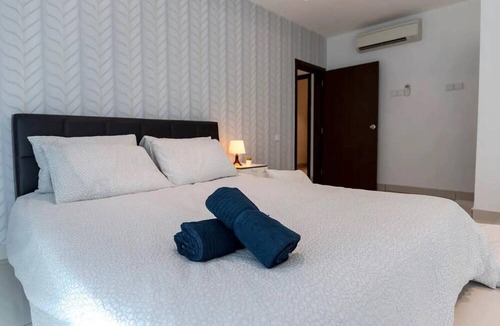 Taman Century Apartment | Chic 3BR KSL Desplanade 2 TVs Free Parking