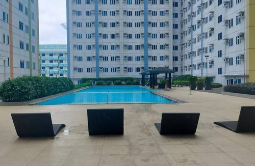 South Triangle Condo | Cozy City View Condo in Quezon City - Your Home Away From Home
