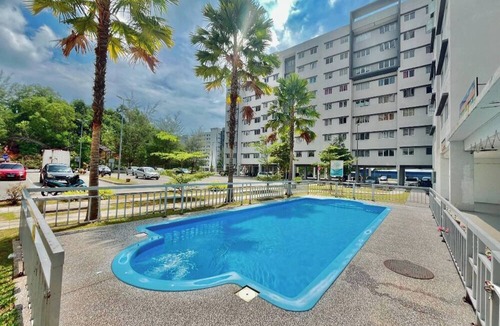 Pelindung Apartment | Hidanah Sutravilla Homestay