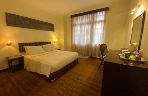 Padang Matsirat Hotel | Capital O 91179 Geopark Oriental Village