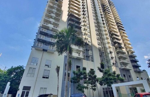 Ugong Condo | Spacious Suite in Pasig Cityurban Metro Escape
