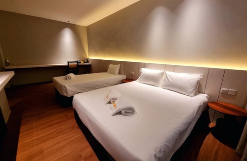 Kuching Hotel | ROXY HOTEL MALIHAH