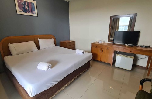 Bandar Baru Bangi Hotel | Hotel O De Melor Bangi Gateway