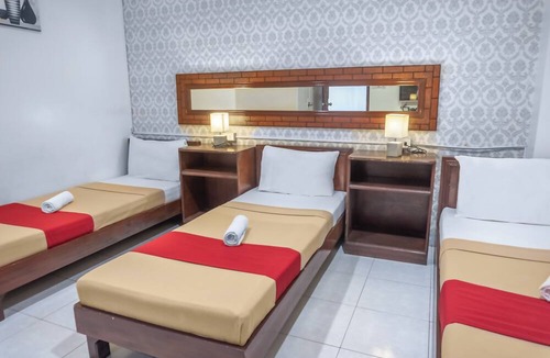 Poblacion District Bed & Breakfast | Davao Hub Dormitel Bed & Breakfast