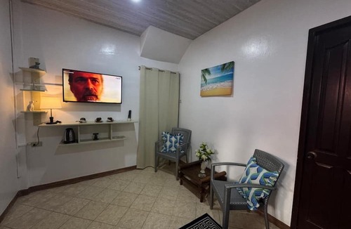 Manoc-Manoc House | Ocean Breeze Inn Boracay