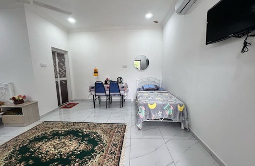 Larut Hotel | Capital O 91117 Noor Room Stay