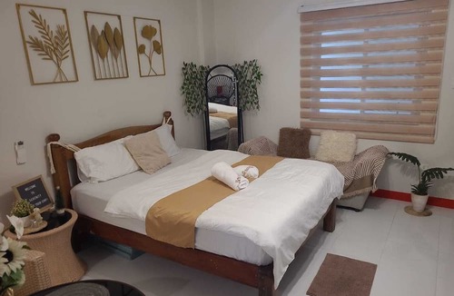 Lipa House | Serenity Home with Indoor Jacuzzi