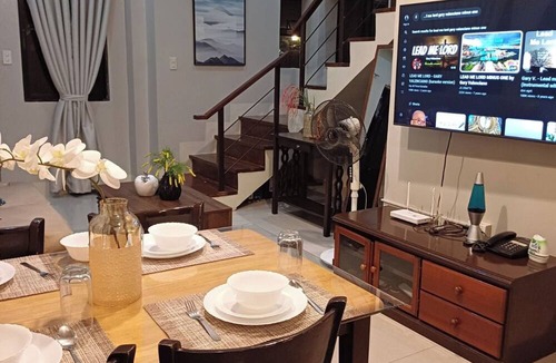La Paz House | Cozy City Retreat